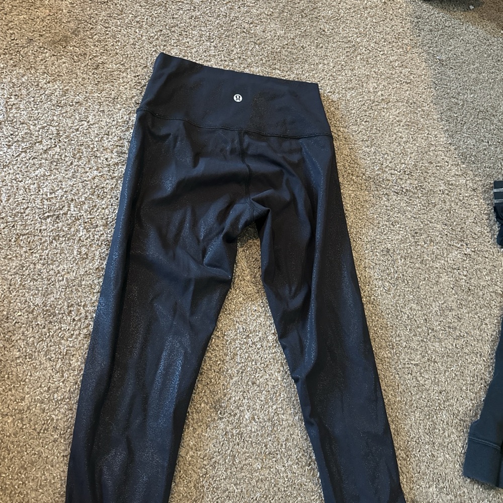 black lulu lemon leggings